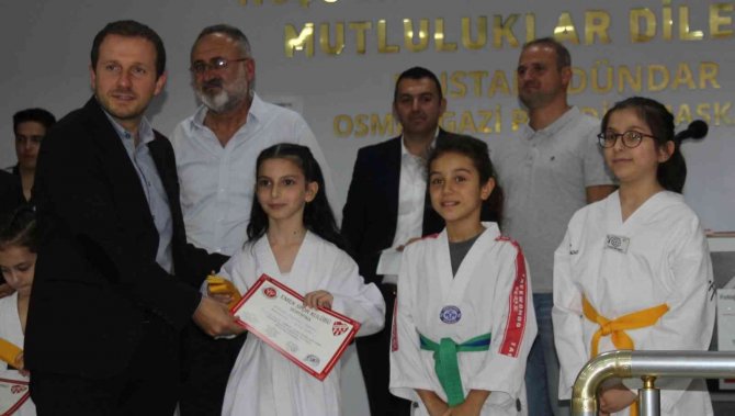 Bursalı 116 Sporcu Kuşak Sınavından Başarıyla Geçti