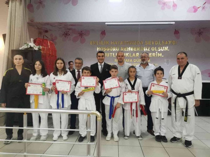 Bursalı 116 Sporcu Kuşak Sınavından Başarıyla Geçti