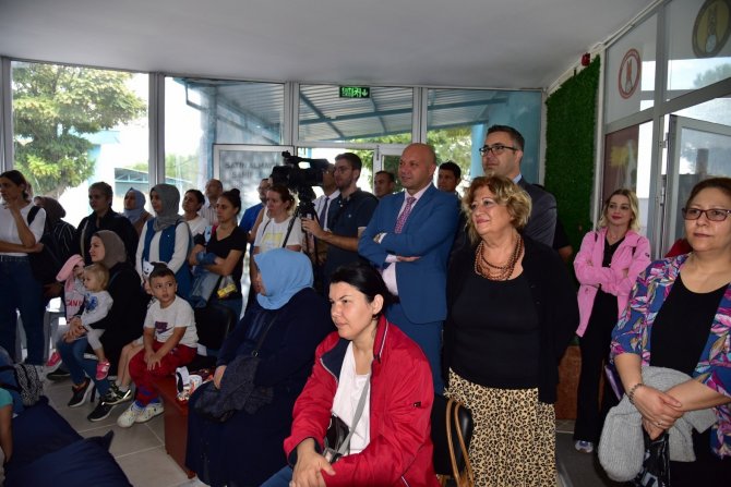 Hayvan Bakım Ve Tedavi Merkezi Ziyaretçi Akınına Uğradı