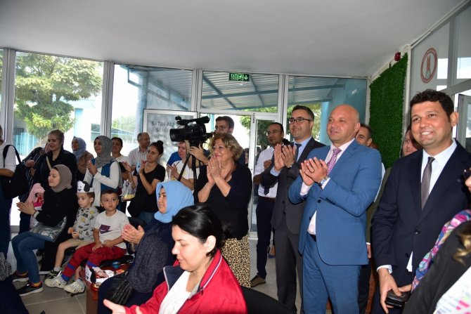 Hayvan Bakım Ve Tedavi Merkezi Ziyaretçi Akınına Uğradı