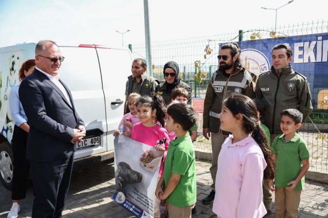 Bilgin: “Yaratılanı Yaratandan Ötürü Severiz”