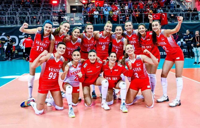 Filenin Sultanları, Dünya Şampiyonası Son 16 Turu’na Galibiyetle Başladı