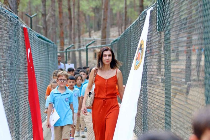 Alanya Belediyesi Köpek Bahçesi Ve Doğal Yaşam Alanı Açıldı