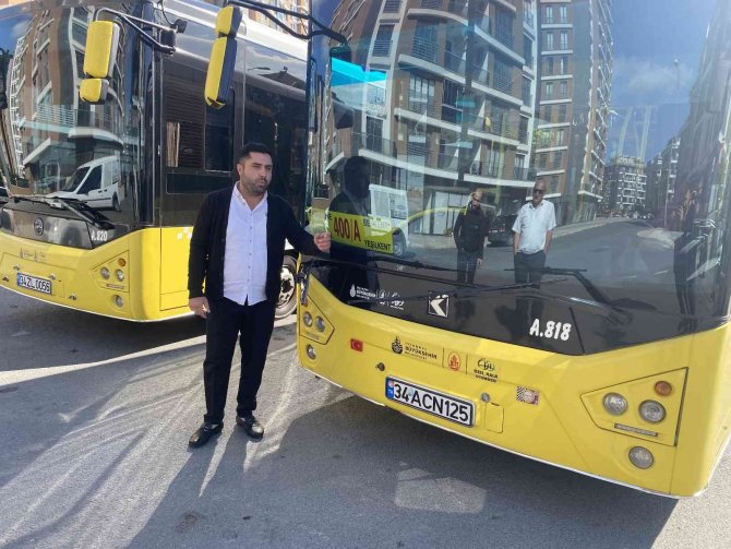 Beylikdüzü’nde Gençlerin Otobüs Taşlama Oyunu Kamerada