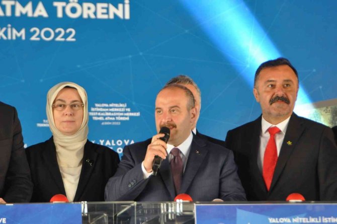 Bakan Varank: "İ̇hracat Rakamları Son Dönemdeki İvmeyle Hamdolsun 252 Milyar Doları Aştı"