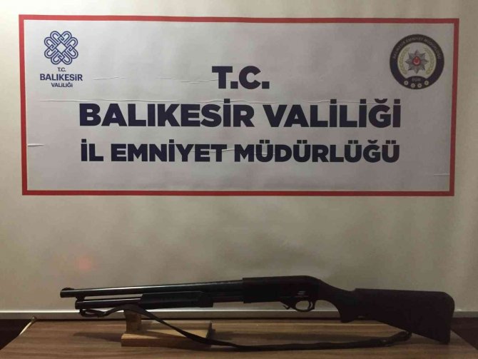 Balıkesir’de Polis Ve Jandarmadan ’Huzur’ Operasyonu