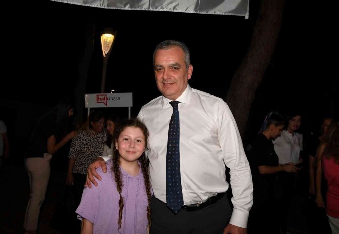 Başkan Esen, Mahalle Sakinlerinin Dertlerini Dinledi