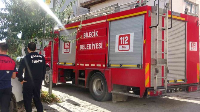 Çakmakla Oynayan Çocuk Az Kalsın Evi Yakıyordu