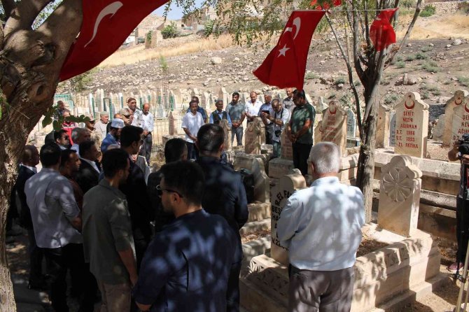 Terör Örgütü Pkk Aynı Gün Siirt Ve Mardin’de Çocuklarla Birlikte 63 Kişi Katletti