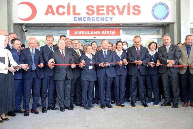 Buü Hastanesi’nin Yenilenen Acil Servislerini Bakan Bozdağ Hizmete Açtı