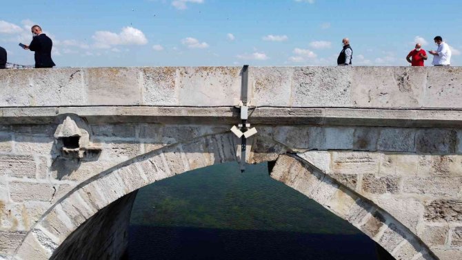 Çökme Riski Taşıyan Tarihi Köprüde Restorasyon Çalışması Başlatıldı