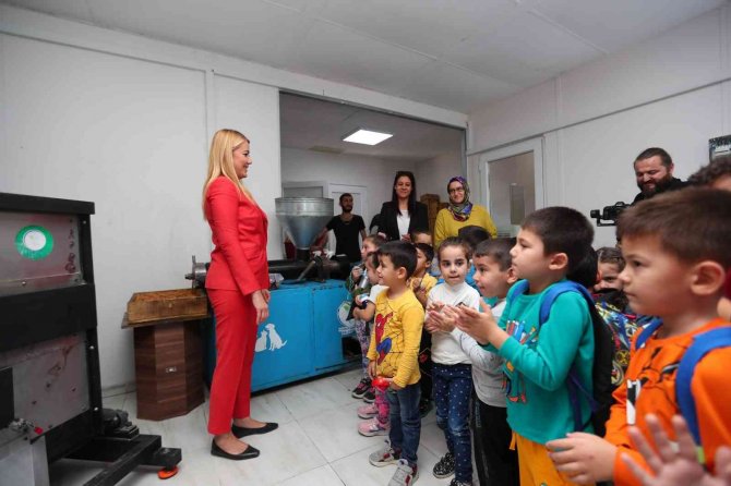 4 Ekim Dünya Hayvanları Koruma Günü Pet Kafe’de Kutlandı