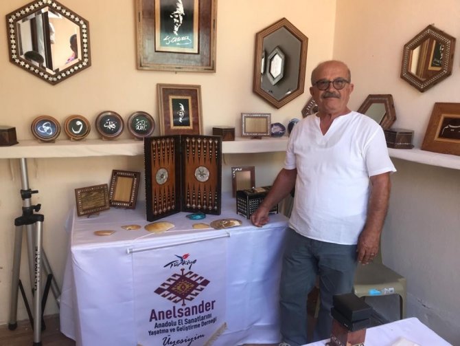’Sedef Kakma’ Sanatını Sergilemek İçin Yüzlerce Kilometre Yol Geldi