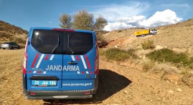 Takla Atan Kepçenin Altında Kalan Operatör Hayatını Kaybetti