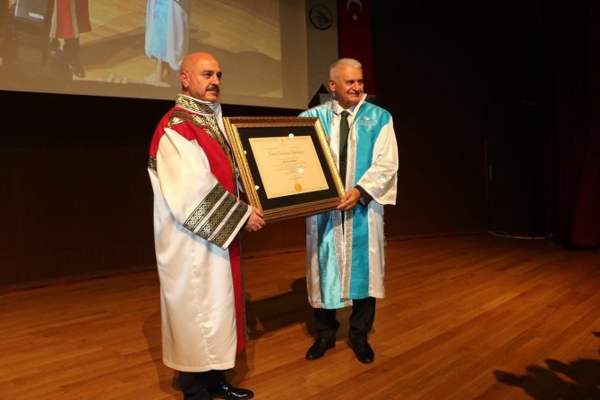 Ak Parti Genel Başkan Vekili Binali Yıldırım: “Güçlü Olmak Mecburiyetindeyiz”