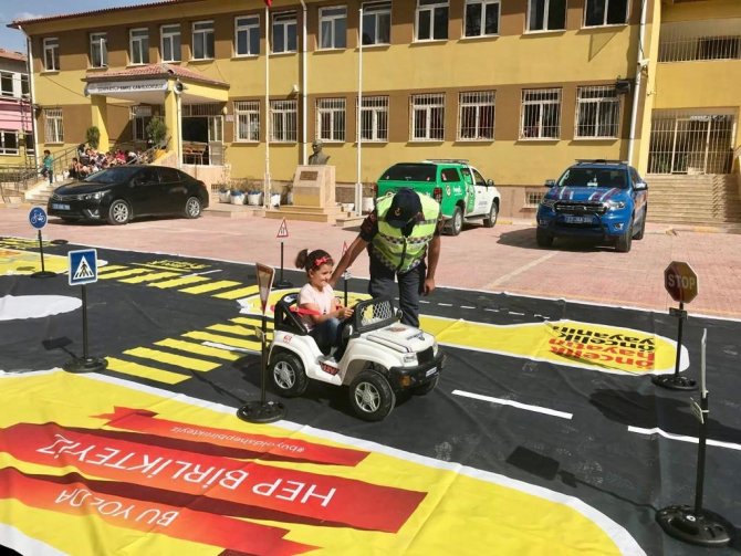 Jandarma, Çocuklarla Bir Araya Geldi