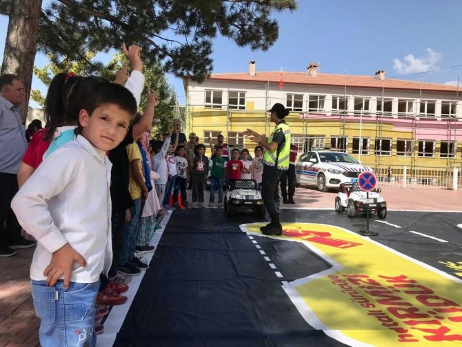 Jandarma, Çocuklarla Bir Araya Geldi