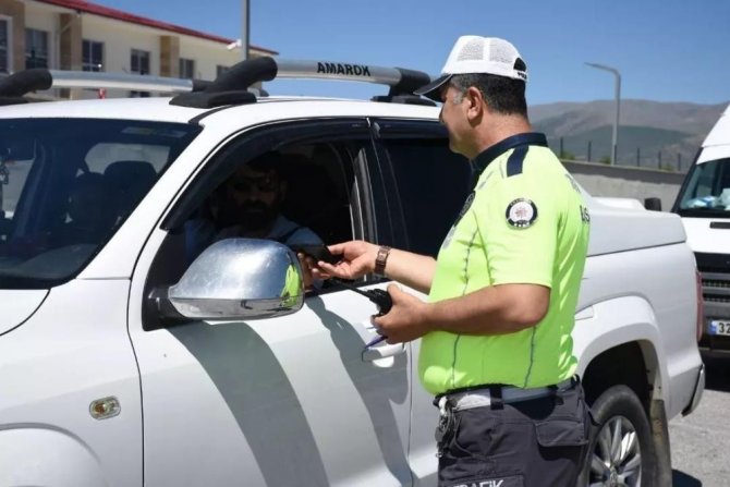 Erzincan’da Bir Ayda 3 Bin 774 Plakaya Ceza Yazıldı
