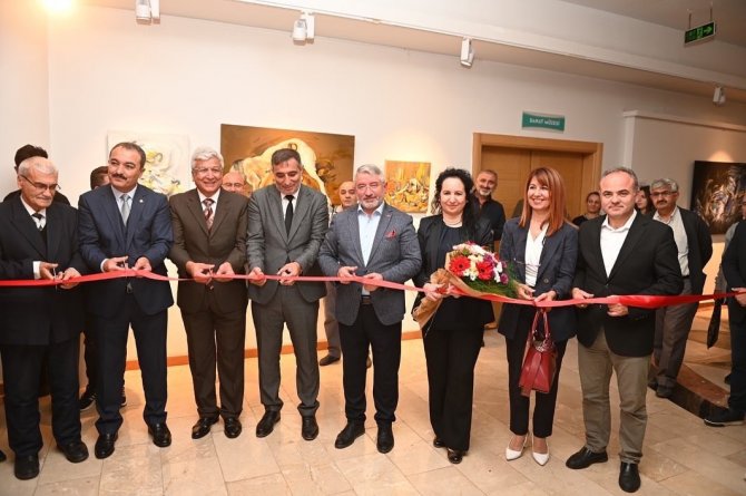 “Lirik Devinimler” Sergisi Beğeni Topladı