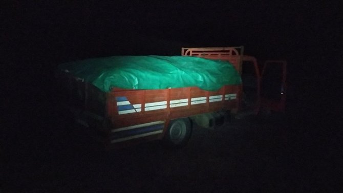 Yardım Kömürlerine Göz Diken Şebekeyi Polis Ekipleri Çökertti: 6 Tutuklama