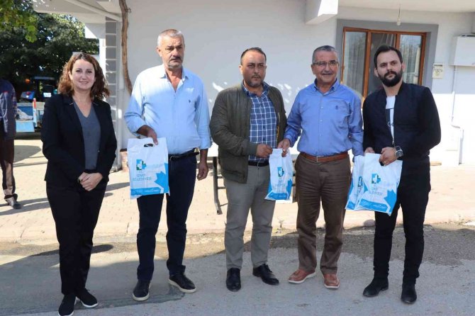 Kiraz Üreticilerine Yaprak Gübresi Verildi