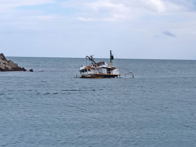 Kurtarılmak İsterken Batan Tekne 2 Gündür Kurtarılmayı Bekliyor