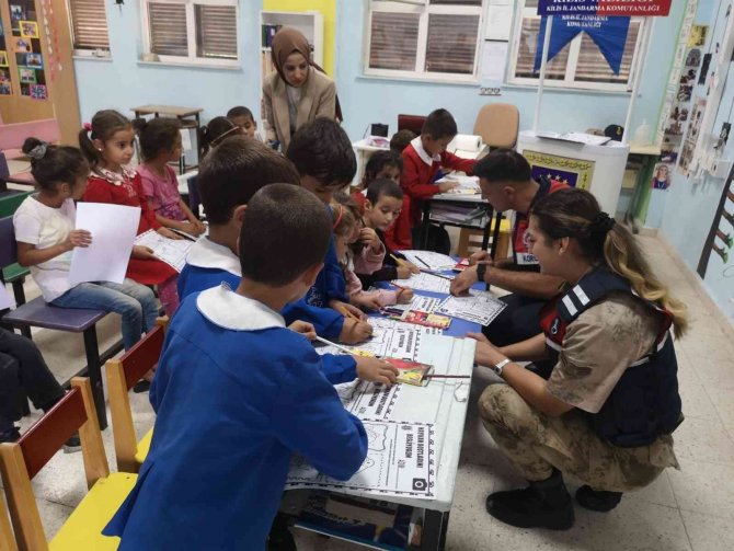 Jandarmadan Hayvanları Koruma Günü Etkinliği