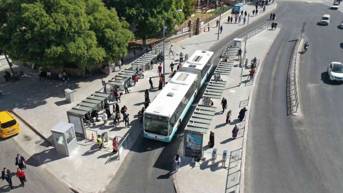 Konya’da Turnike Sistemiyle Otobüslerin Bekleme Süresi Ve Karbon Emisyonu Azaldı