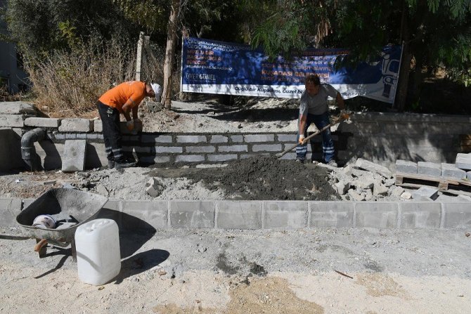 Kuşadası Belediyesi Altyapı Çalışmalarını Sürdürüyor