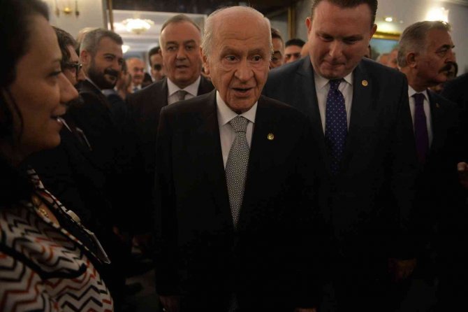 Mhp Genel Başkanı Bahçeli: “Başörtüsü Meselesi Türkiye’de 414 Milletvekilinin Katılımıyla Çözülmüş Bir Meseledir"
