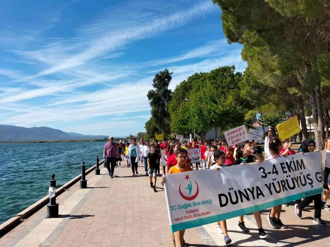 Köyceğiz’de Sağlıklı Yaşam İçin Yürüdüler