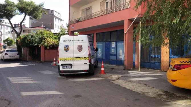 Pendik’te 25 Yaşındaki Genç, Kenevir Yetiştirilen Evde Ölü Bulundu