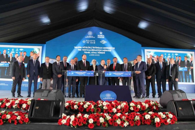 Bakan Varank: "İ̇hracat Rakamları Son Dönemdeki İvmeyle Hamdolsun 252 Milyar Doları Aştı"