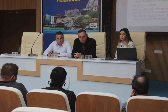 Tekkeköy’de Atık Toplayıcılara Bilgilendirme