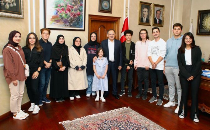 Başkan Demir’den Gençlere: “Şehrimize Ve Ülkemize Sahip Çıkın”