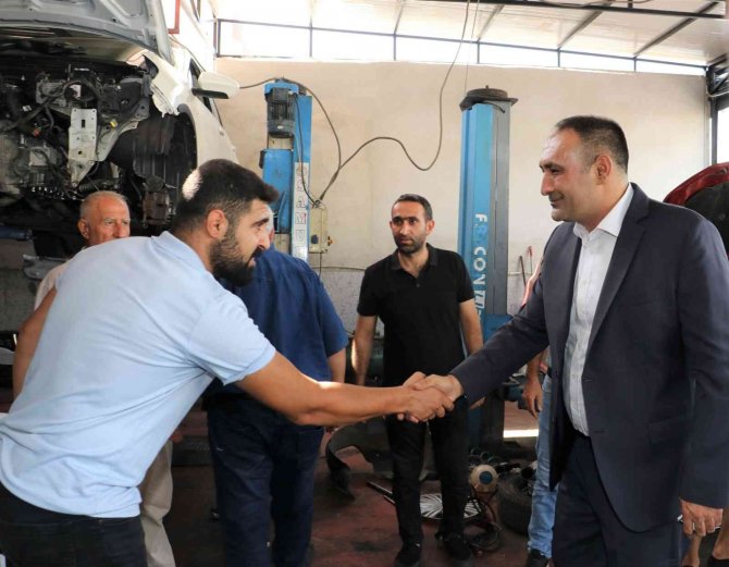 Başkan Yılmaz İlçe Esnafıyla Buluştu