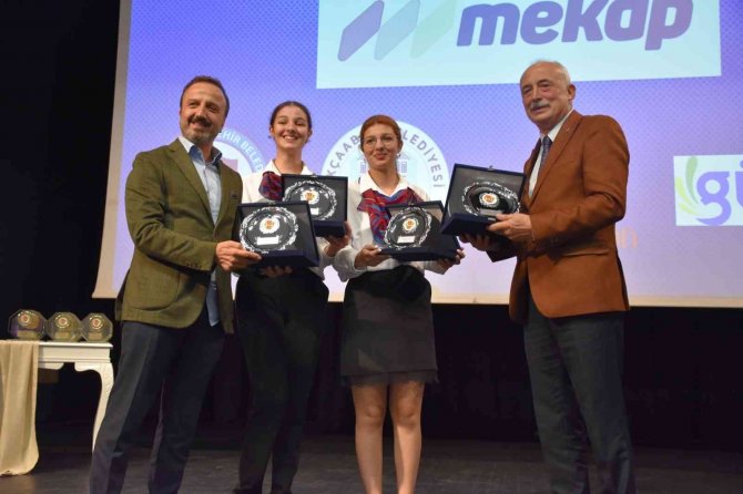 İ̇mperial Hastanesi Yöneticilerine “Yılın Girişimci İşadamları” Ödülleri Verildi