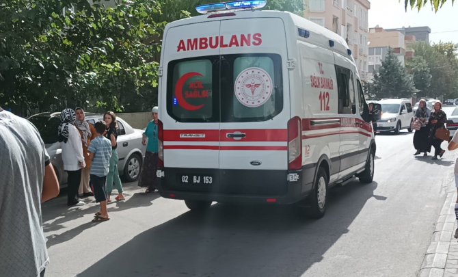 Otomobilin Çapıp Kaçtığı Çocuk Yaralandı