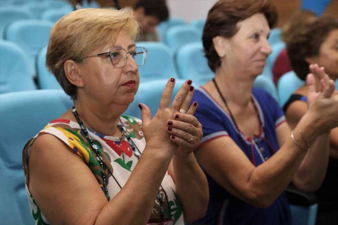 60+ Tazelenme Üniversitesinde İlk Ders Heyecanı