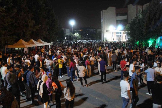 Batman Üniversitesi Öğrencilerine Hoş Geldin Partisi
