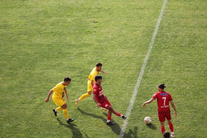 Bayburt Özel İ̇darespor Evinde Somaspor’a 3-0 Yenildi