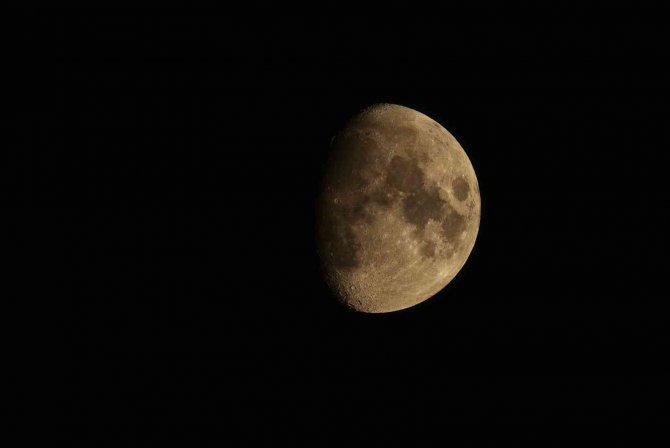 Bitlis’te ‘Şişkin Ay’ Hayran Bıraktı
