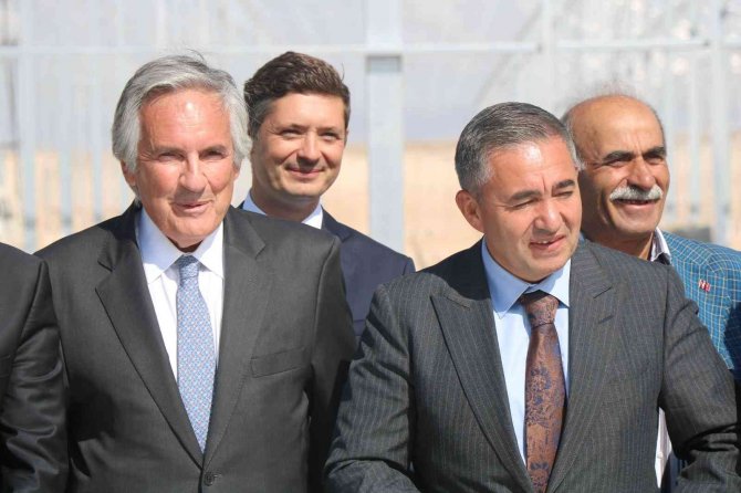 Bozkır Topraklarına 50 Milyon Dolarlık ’Domates’ Serası