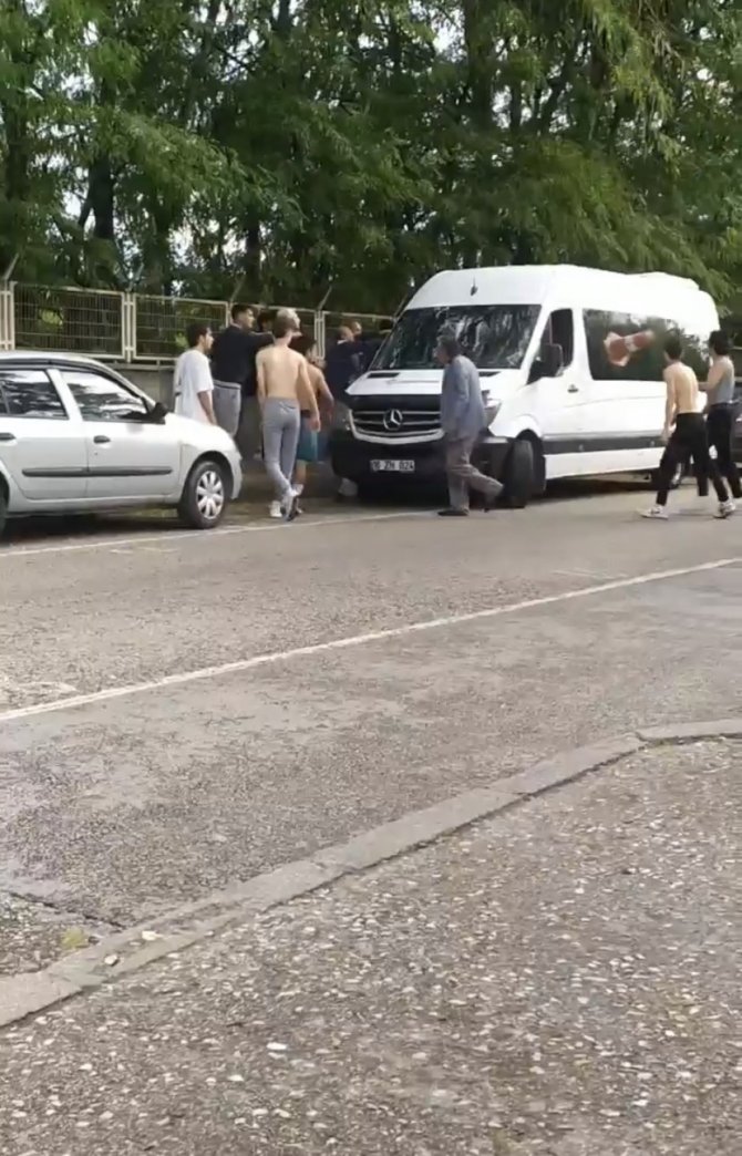 Bursa’da Amatör Lig Maçı Sonrası Taraftarlar Arasında Kavga Çıktı