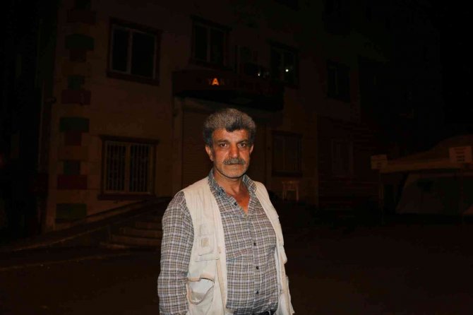 Diyarbakır Hdp İl Binasına Mühür Vuruldu, Aileler Binanın Yıkılmasını İstiyor