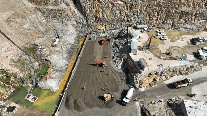 Dsi̇ Genel Müdürü Akca: “Sarıçay Barajı’nda Gövde Dolgusu İmalatına Başlandı”