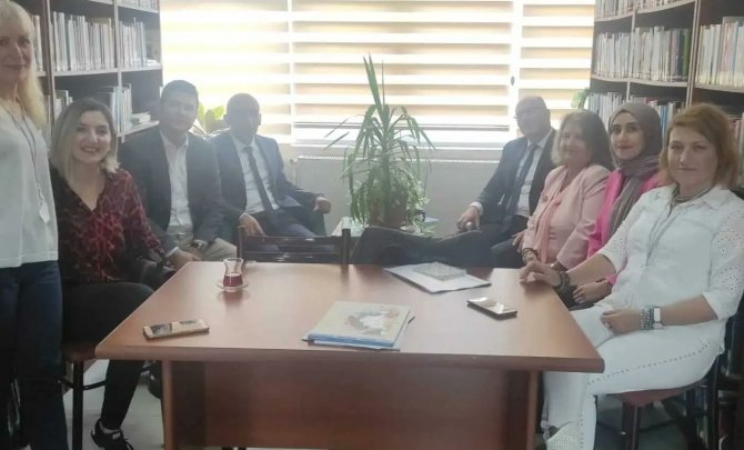 Drama Teknikleri Öğretmenlere Anlatıldı