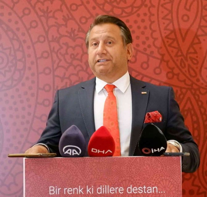 Padişah Fermanıyla Formülü Yasaklanan Efsane Renk, Yıllar Sonra Yeniden Hayat Buluyor