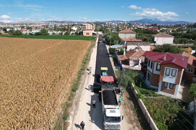 Suluova Belediyesi 3 Ayda 25 Kilometre Yolu Asfaltladı