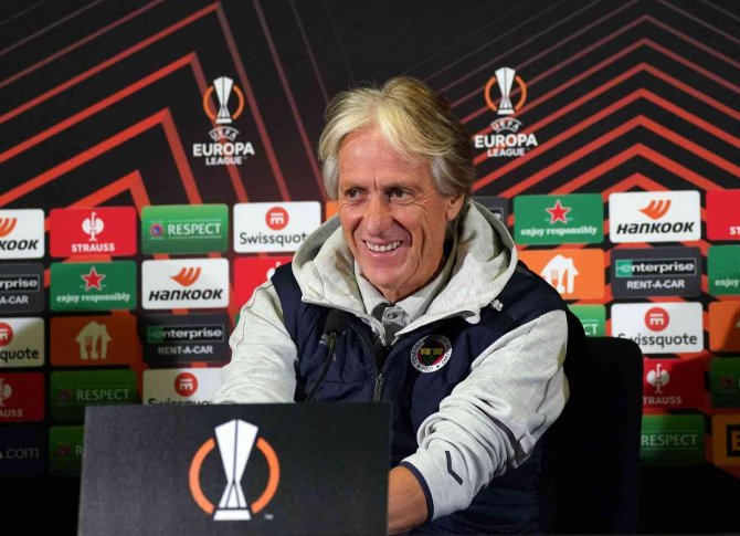 Jorge Jesus: "Taraftarlarımızın Yardımıyla Galibiyet Almak İstiyoruz"